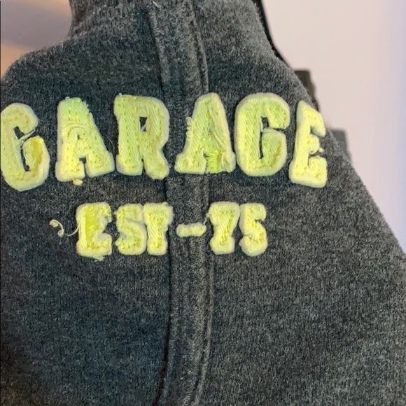 Garage Shorts Size Medium - Picture 3 of 4